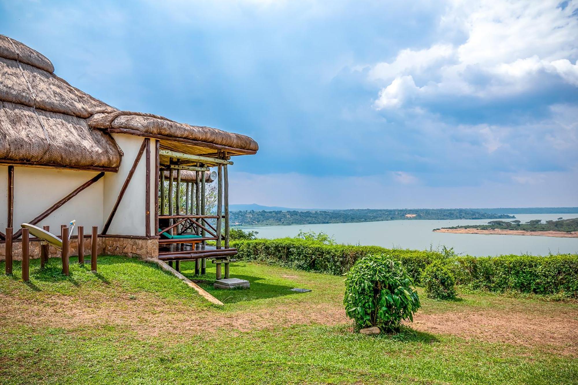 Mweya Safari Lodge Katwe Bagian luar foto