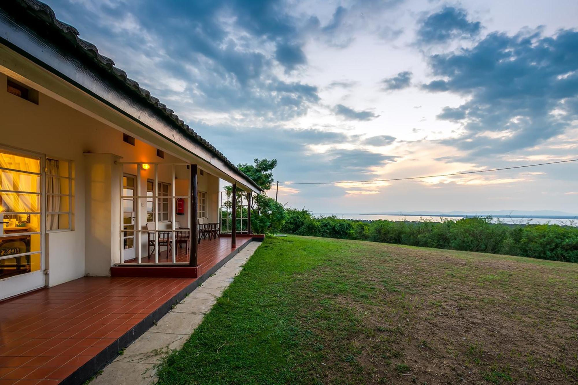 Mweya Safari Lodge Katwe Bagian luar foto